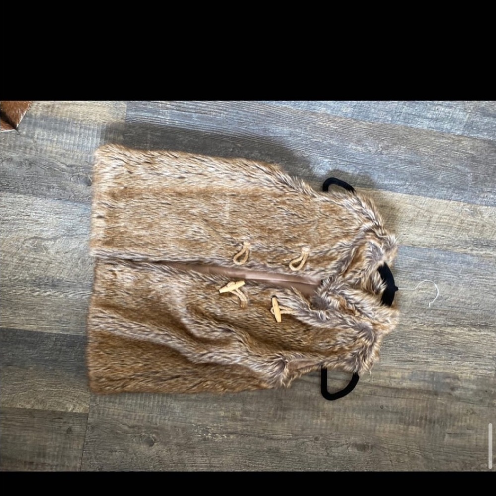 Fur vest- dex brand